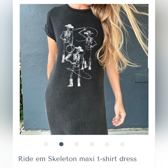 T-shirt Maxi Dress - Picture 2 of 3